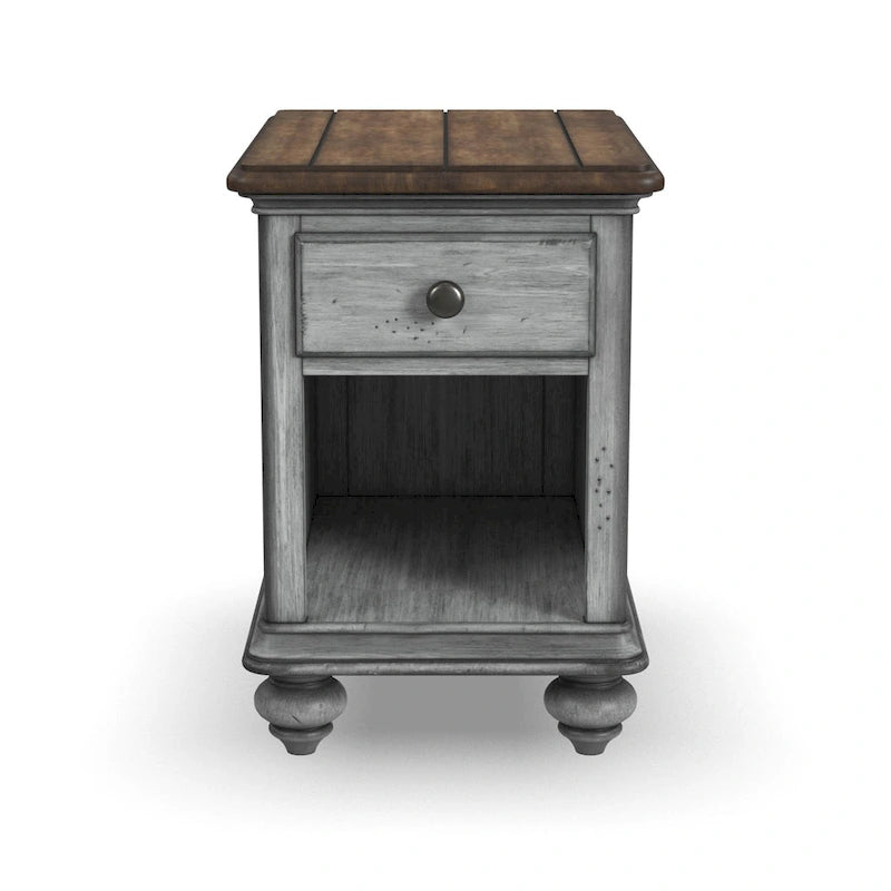 Table d'appoint en bois brun avec un tiroir