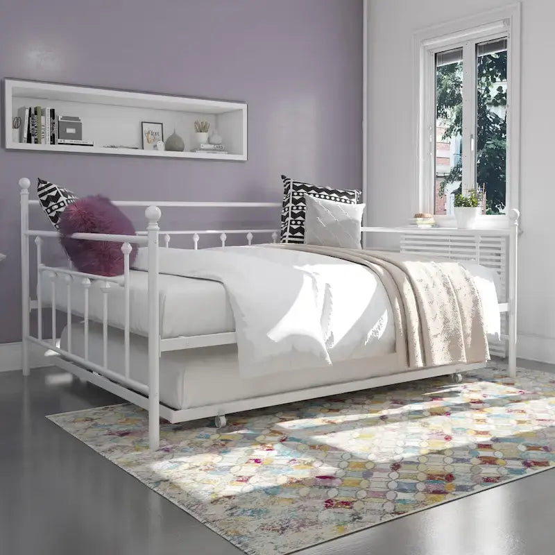 Lit de repos queen size avec cadre métallique de style victorien